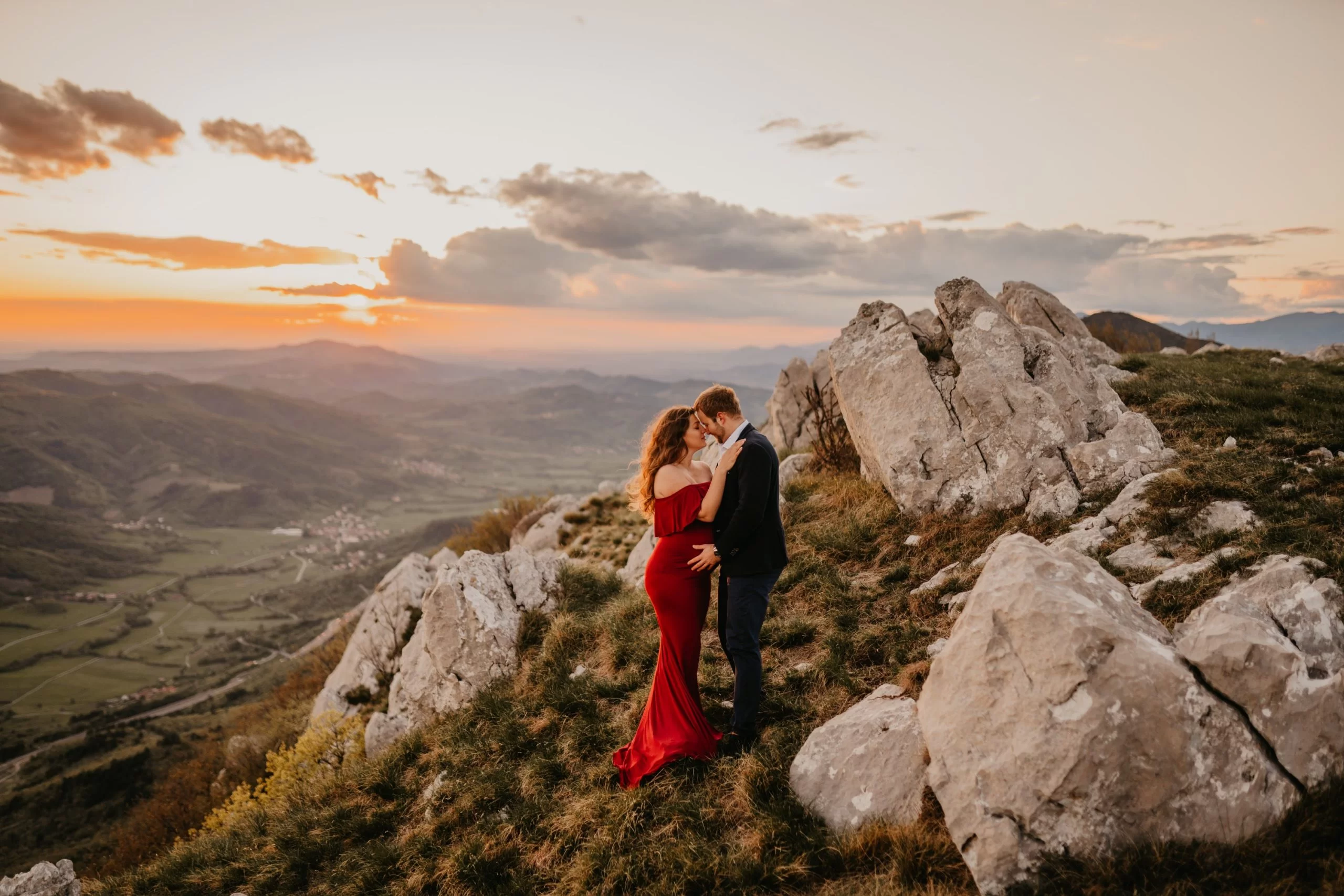 Nosečniško fotografiranje v naravi s fotografoma Janom in Evo